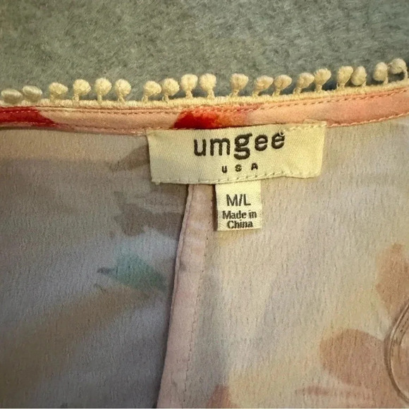 Umgee pink floral kimono size M/L - Picture 5 of 7